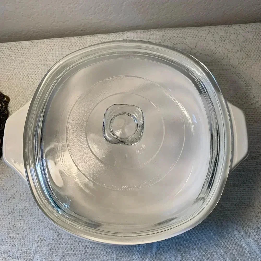 Anchor Hocking Wheat 1 QT Covered Casserole Vintage Beautiful